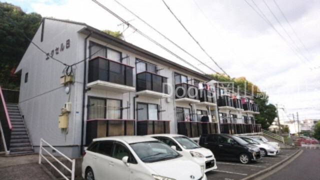 谷万成１丁目アパート