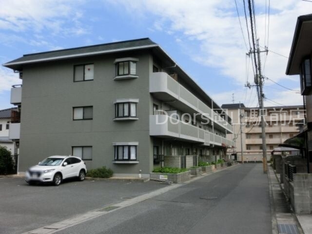 泉田３丁目マンション