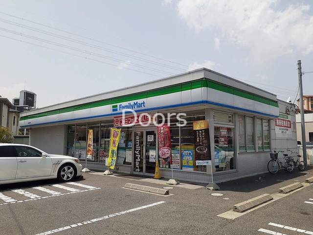 ファミリーマート浜野店