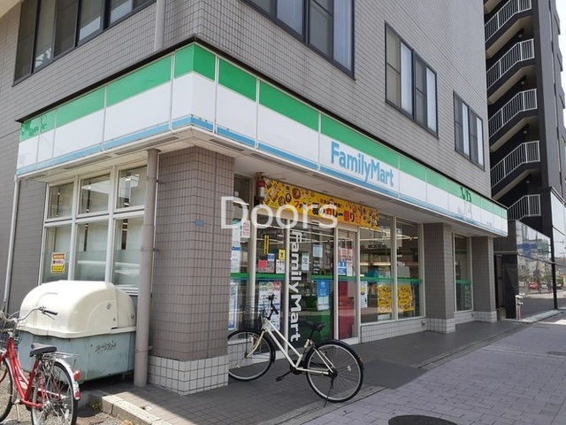 ファミリーマート天瀬店