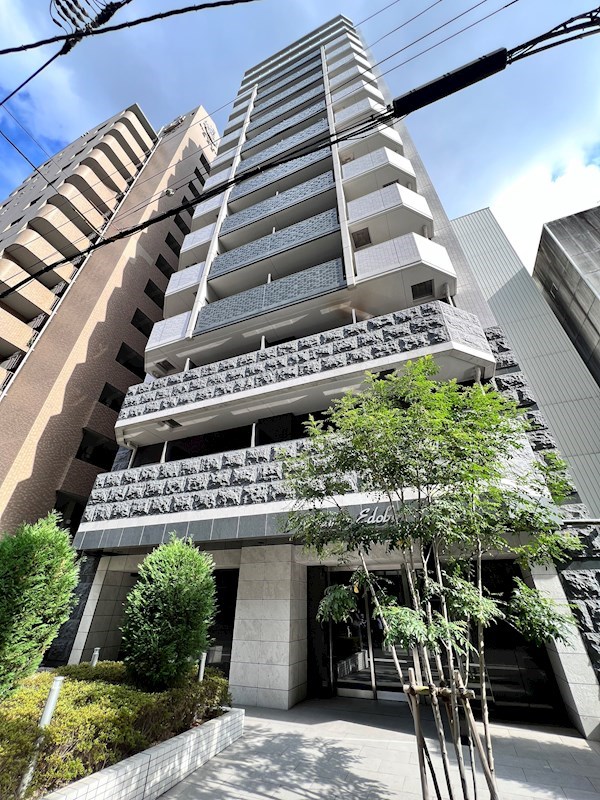 プレサンス江戸堀の外観