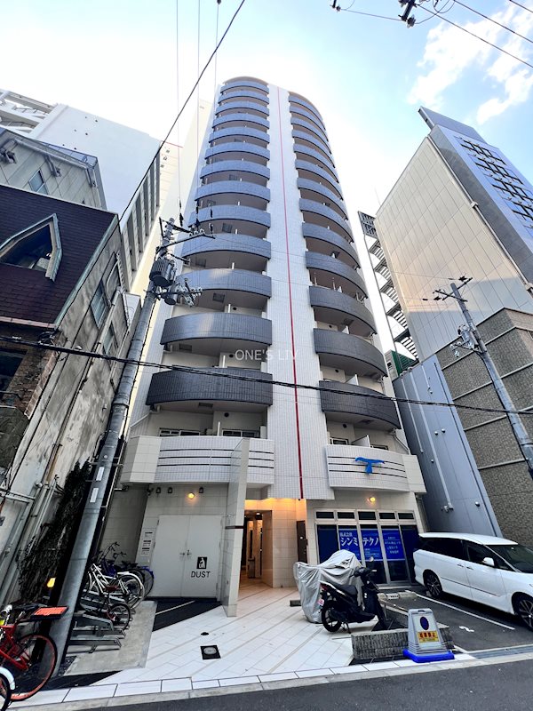 セレニテ梅田ＥＳＴの外観