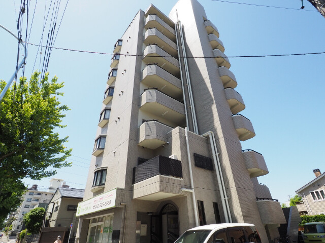 グランヴィア徳川の外観