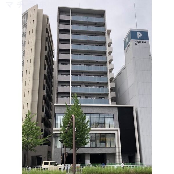 ＧＲＡＮＤ　ＥＳＰＯＩＲ　車道の外観
