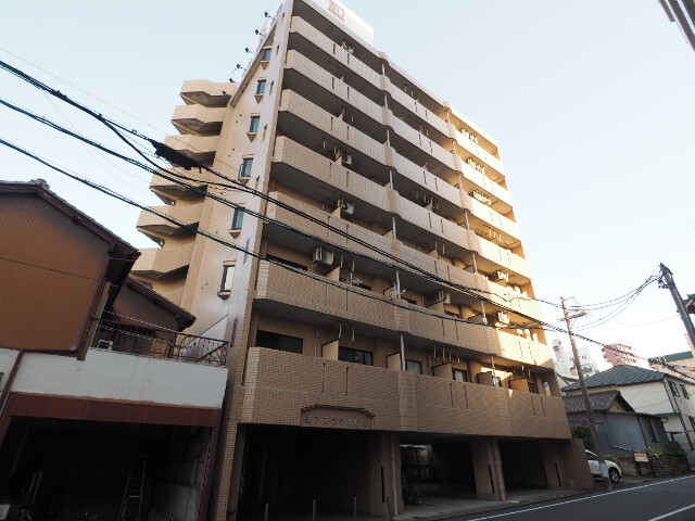 第７フクマルビルの外観