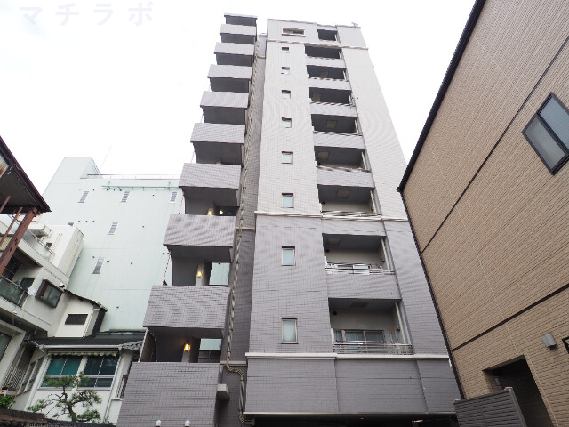 アルカサールの外観
