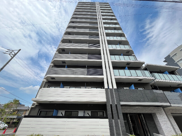 ＣＲＥＳＴ　ＴＡＰＰ金山