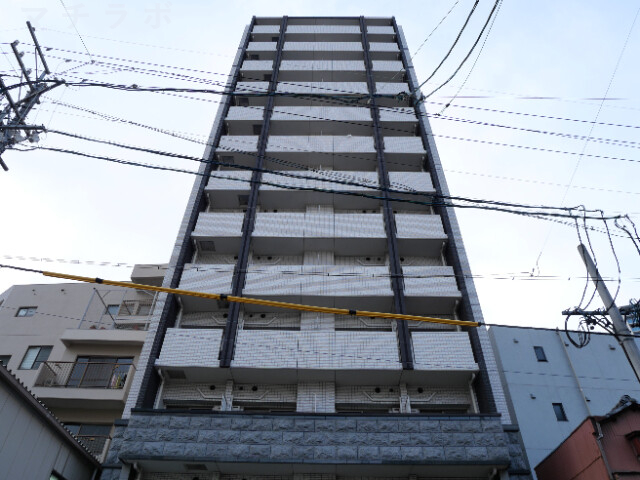 プレサンス東別院駅前の外観