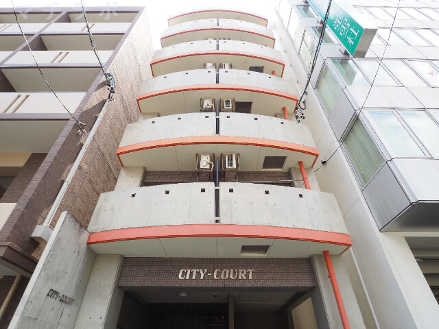 ＣＩＴＹ　ＣＯＵＲＴ