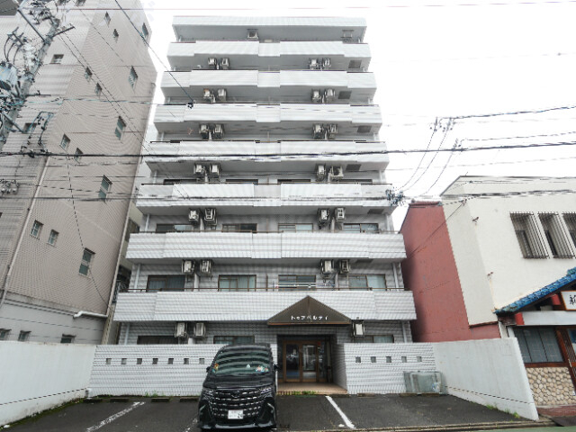 トゥア・ベルティ