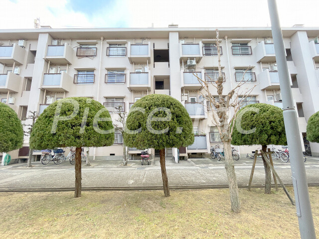 大宮第三コーポＢ棟の外観