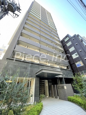 プレサンスタワー北浜の外観