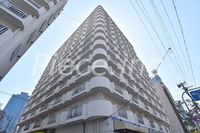 コープ野村梅田Ａ棟の外観