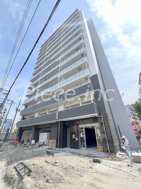 セレニテ十三ミラクの外観