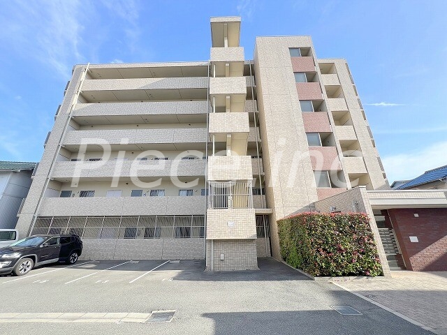 ＥＳＴＡＢＬＥ　Ｋ．Ｗ．Ｎの外観