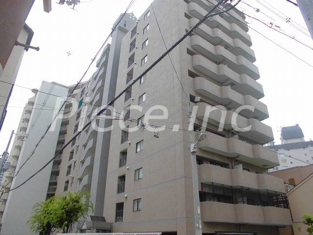 ファミーユ西梅田の外観