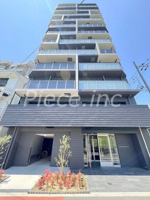 グランカリテ北大阪リヴィエの外観