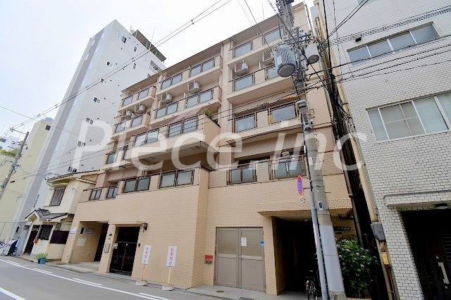 カーサ天神橋の外観