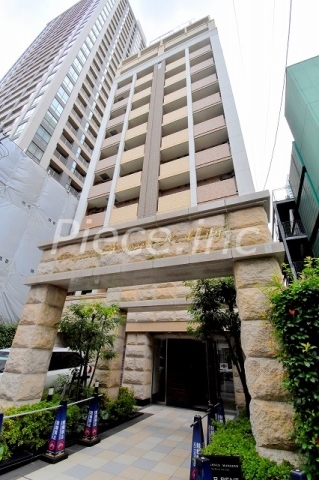 プレサンス本町リアルシティの外観