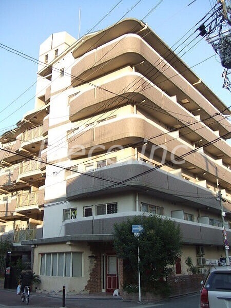 三福ロイヤルマンションの外観