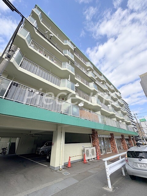 グリーンコーポ西中島の外観