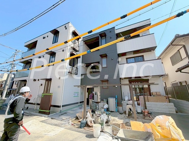 スペチアーレ太子橋の外観