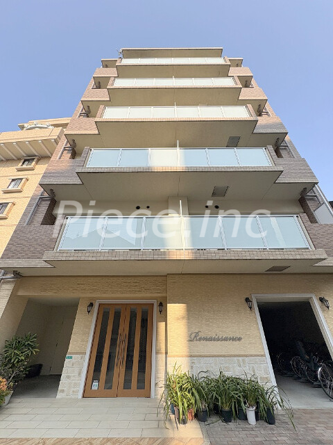 ルネサンスの外観