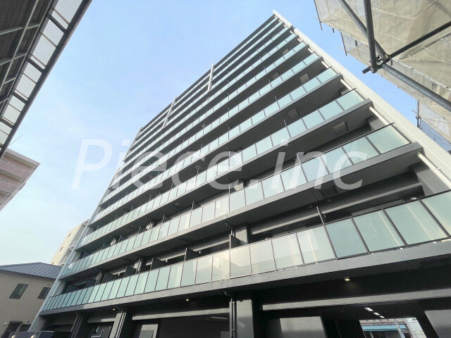 スワンズシティ大阪フルーアの外観