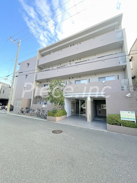 豊里セレニテの外観
