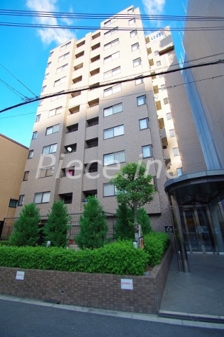 リーガル梅田の外観