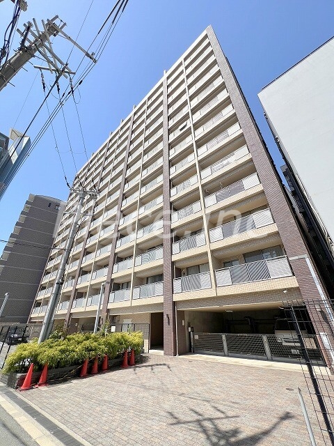 アーバンフラッツ西中島の外観