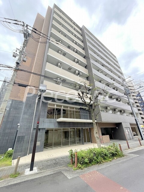 エステムコート新大阪８レヴォリスの外観