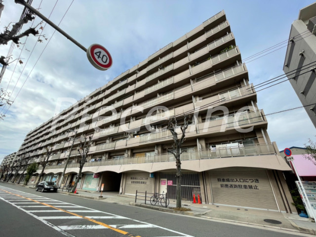 シャトー三愛の外観