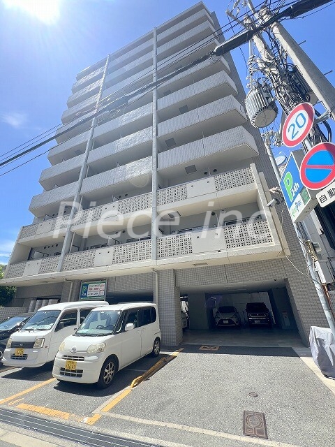 ウィスタリア新北野の外観