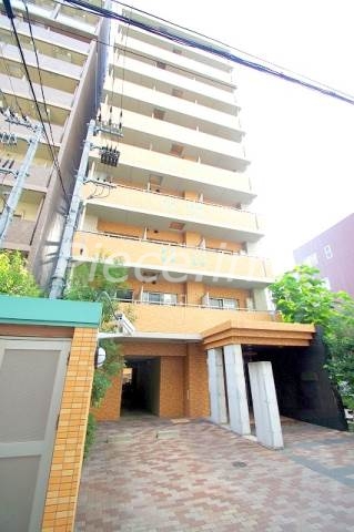 ジュネーゼグラン東梅田の外観