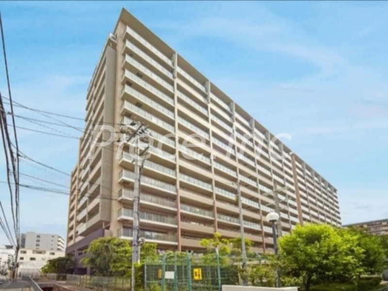 プラウド江坂の外観 プラウド江坂の外観