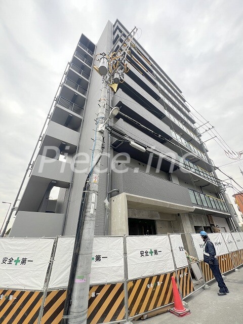ＣＲＥＳＴ　ＴＡＰＰ新大阪の外観
