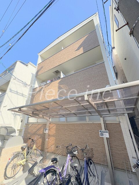 クリエオーレ淡路３の外観