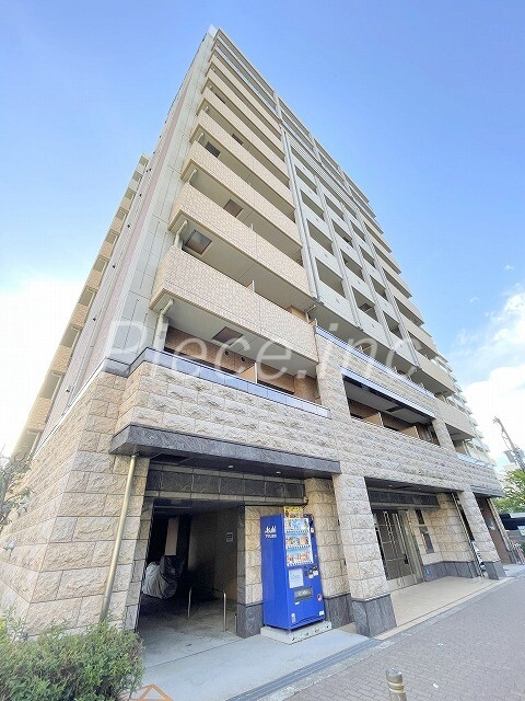 プレサンス新大阪ヴィガの外観