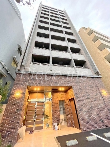 ミッドコート東三国の外観