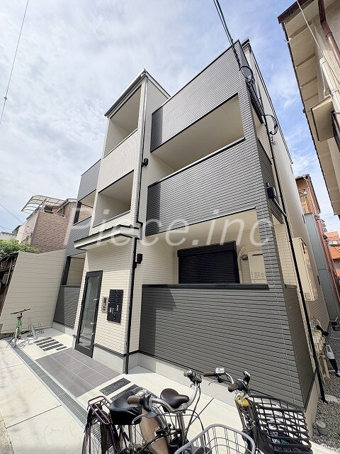 シナジコート十三東の外観