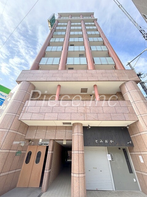 エクセレント上新１７の外観