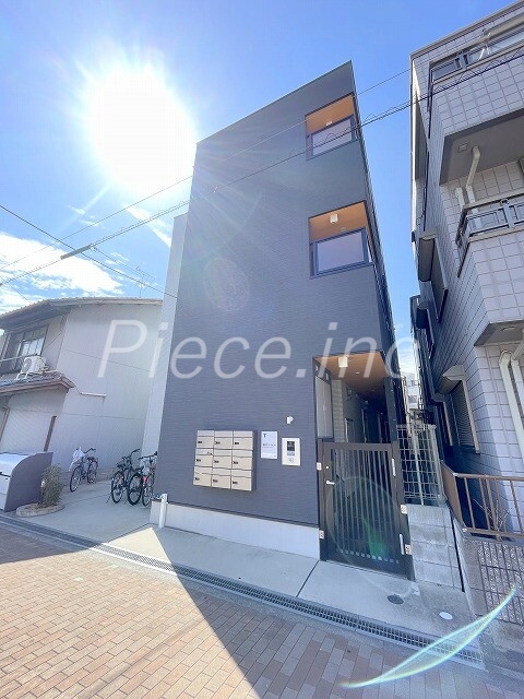 新森アパートメントの外観