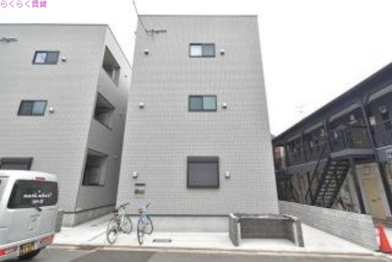 深草仙石屋敷町アパートの外観