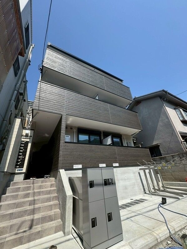 郡元町アパートの外観
