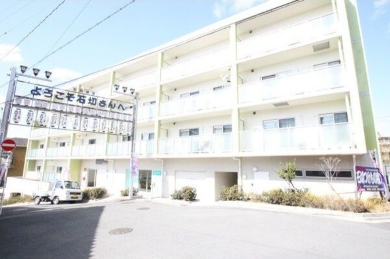 東石切町３丁目マンションの外観