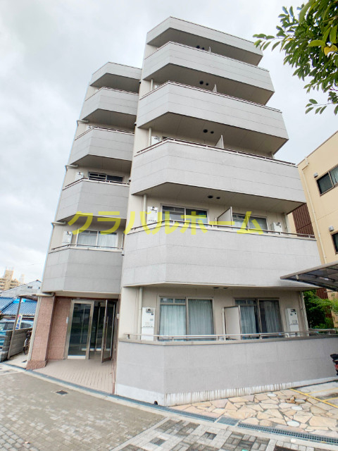 カルム西淡路の外観