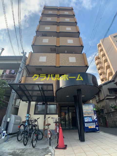 シャルル上新庄の外観