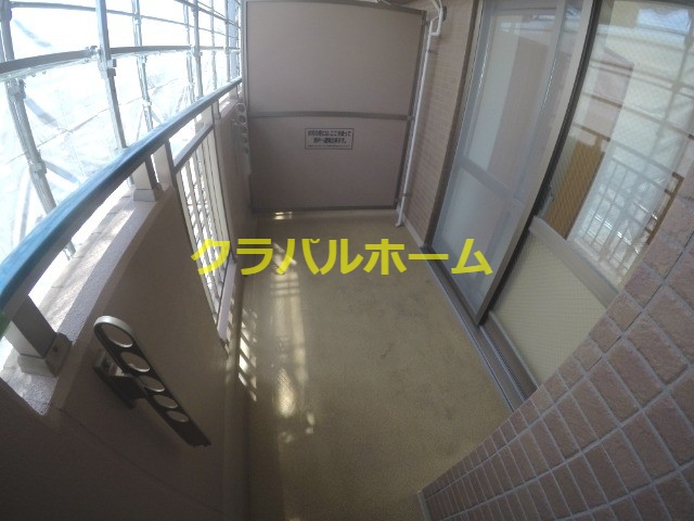 バルコニー バルコニー