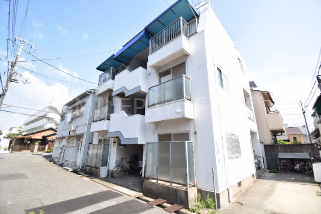 荒田町３丁目マンションの外観